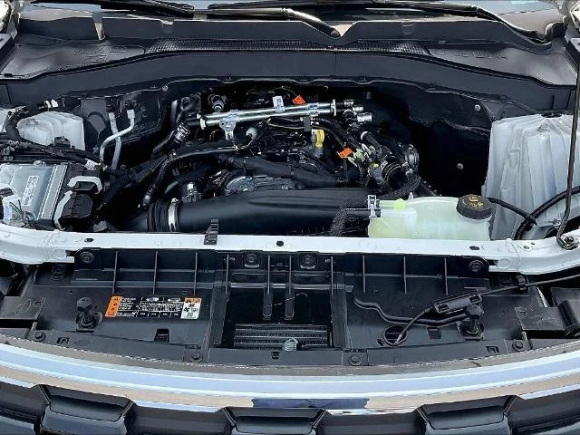 New 2026 Star White Metallic Tri-Coat Ford Active image 48