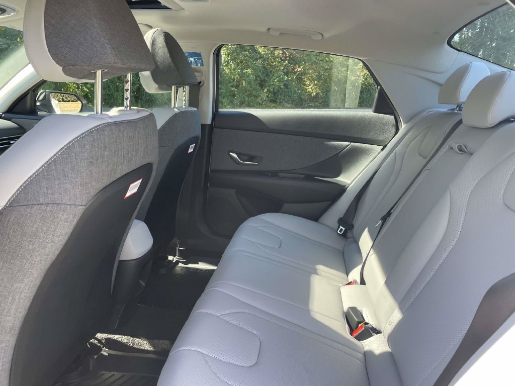 New 2026 White Hyundai SEL Sport Plus image 10