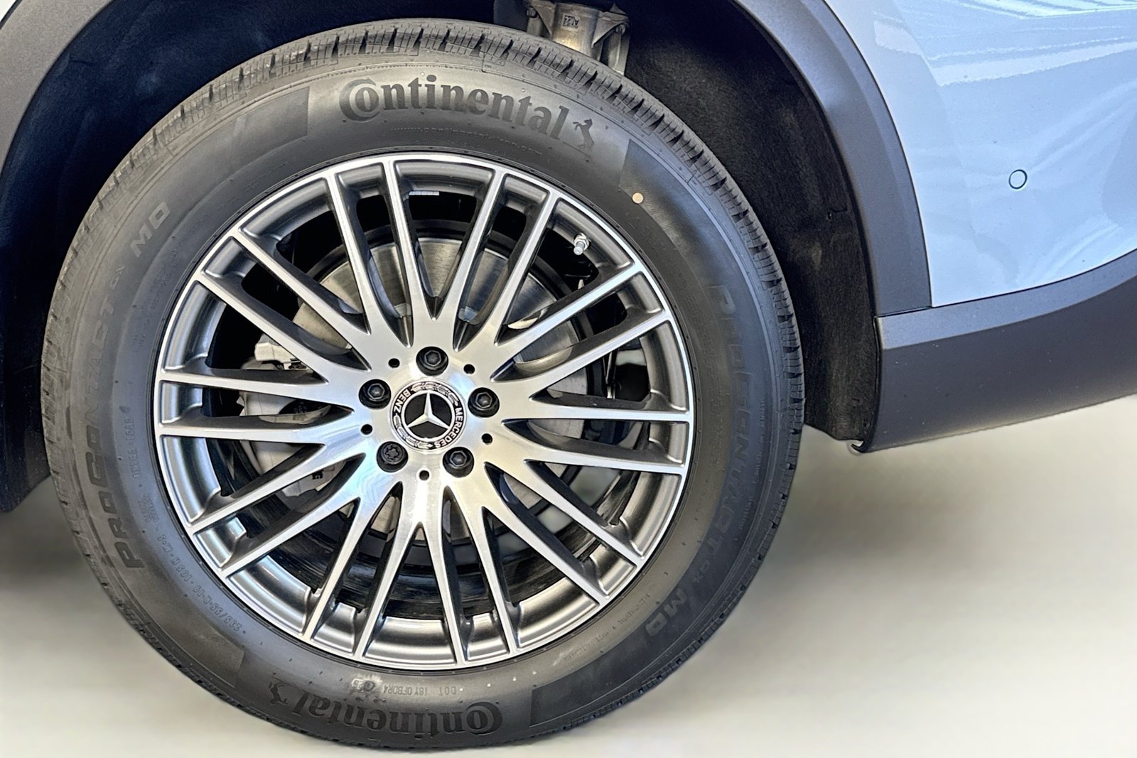 New 2026 Cirrus Silver Metallic Mercedes-Benz GLC 300 image 29