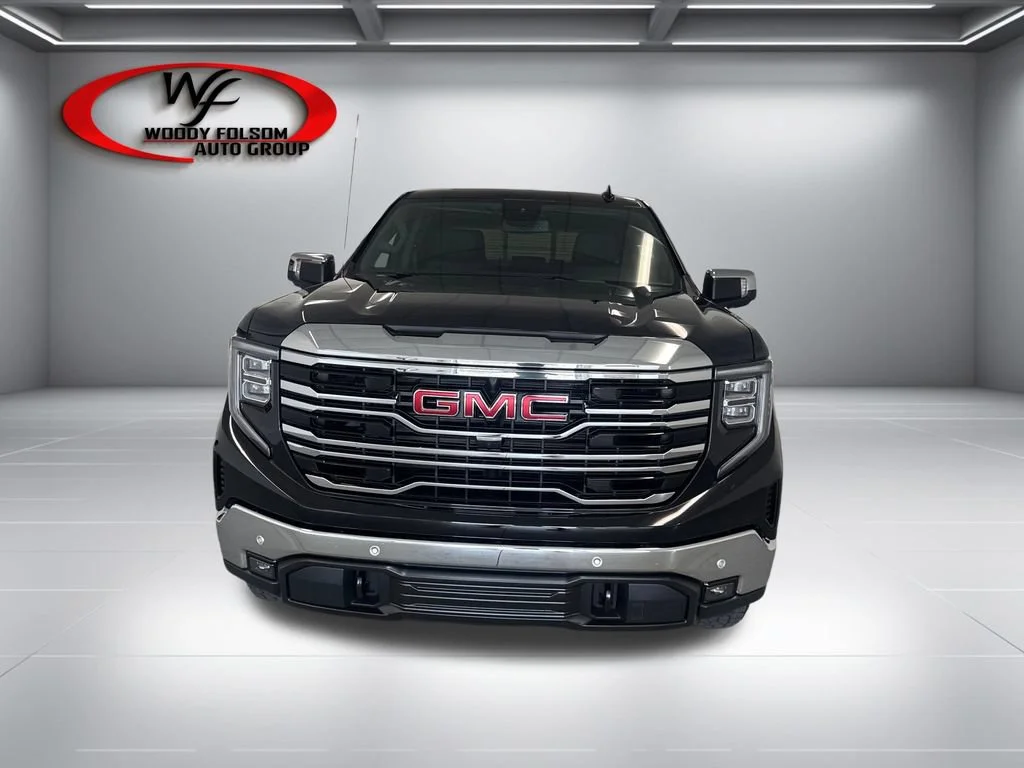New 2026 Onyx Black GMC SLT image 2