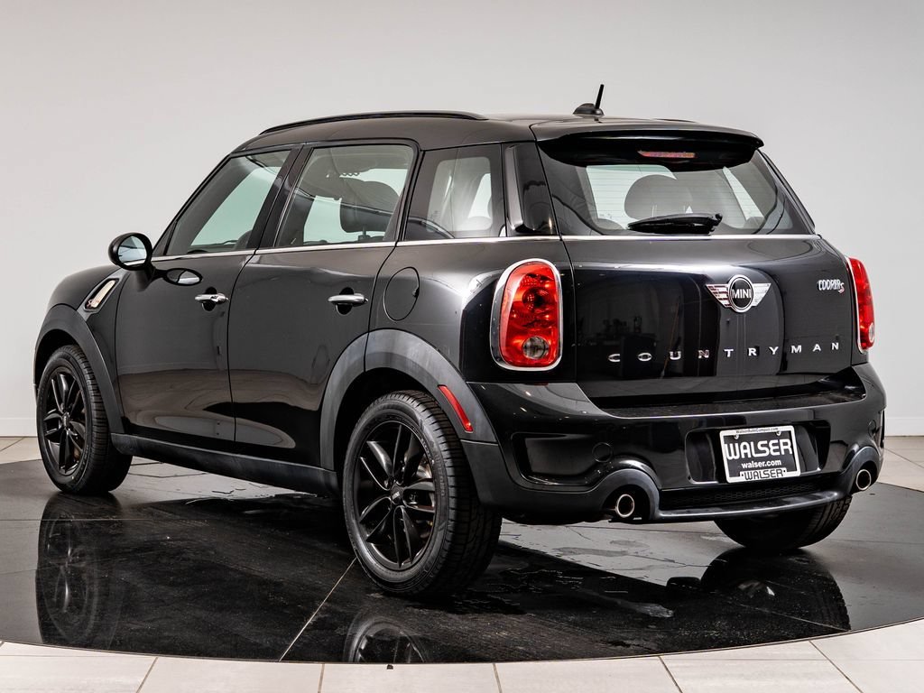 Used 2016 Absolute Black Metallic MINI  image 6