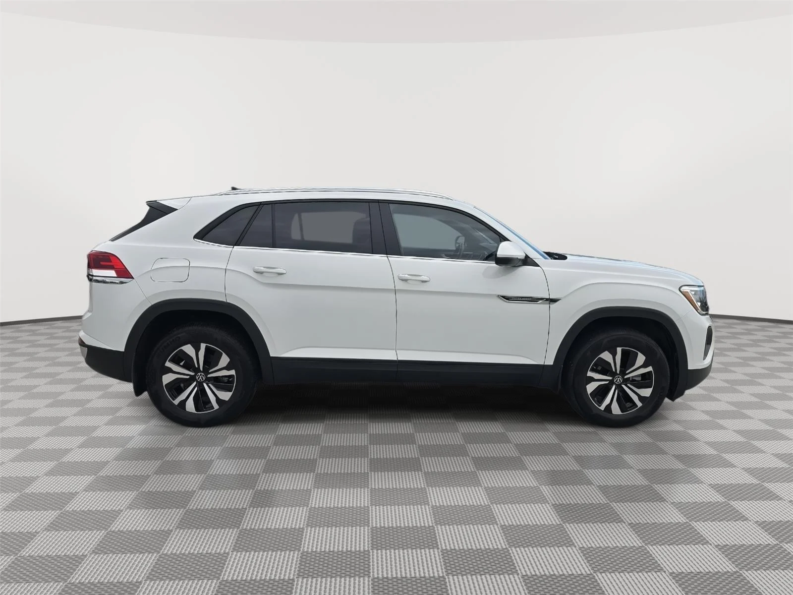 Certified Used 2025 WHITE Volkswagen 2.0T SE image 20