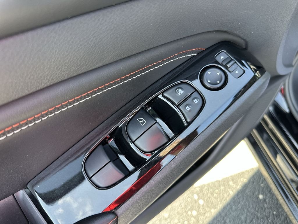 Used 2023 Black Nissan 2.5 SR image 19