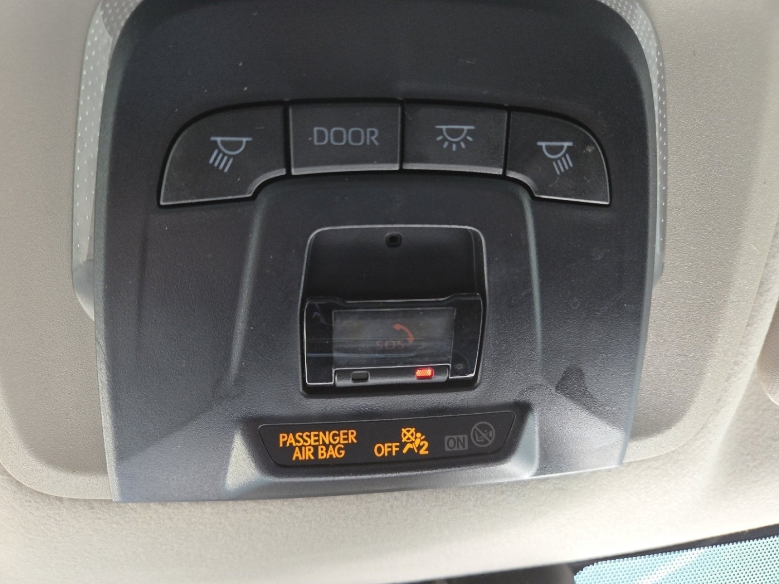 2024 Toyota Corolla LE - Photo 28