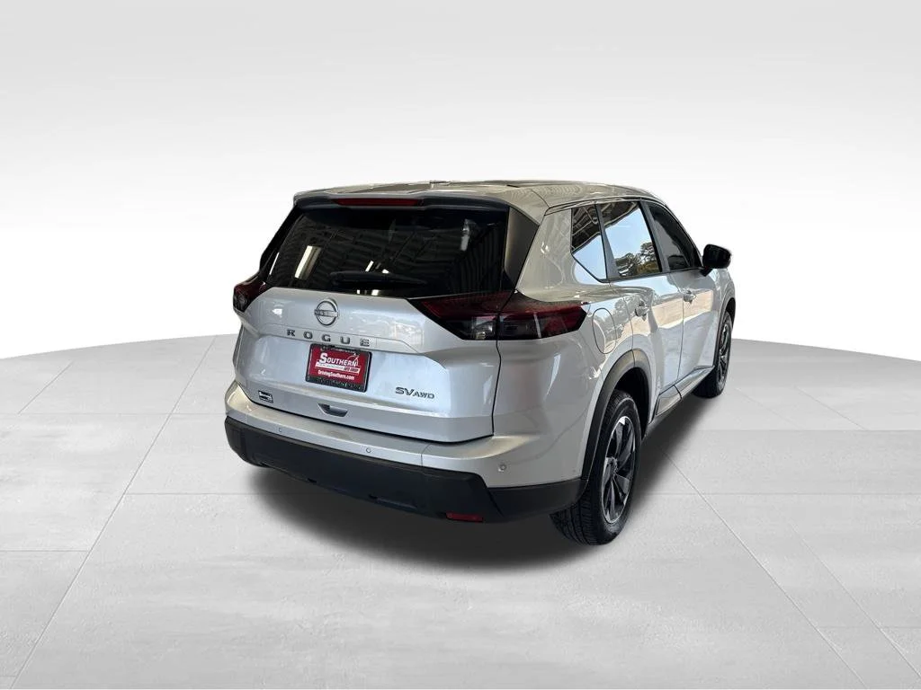 Used 2024 Silver Nissan SV image 8