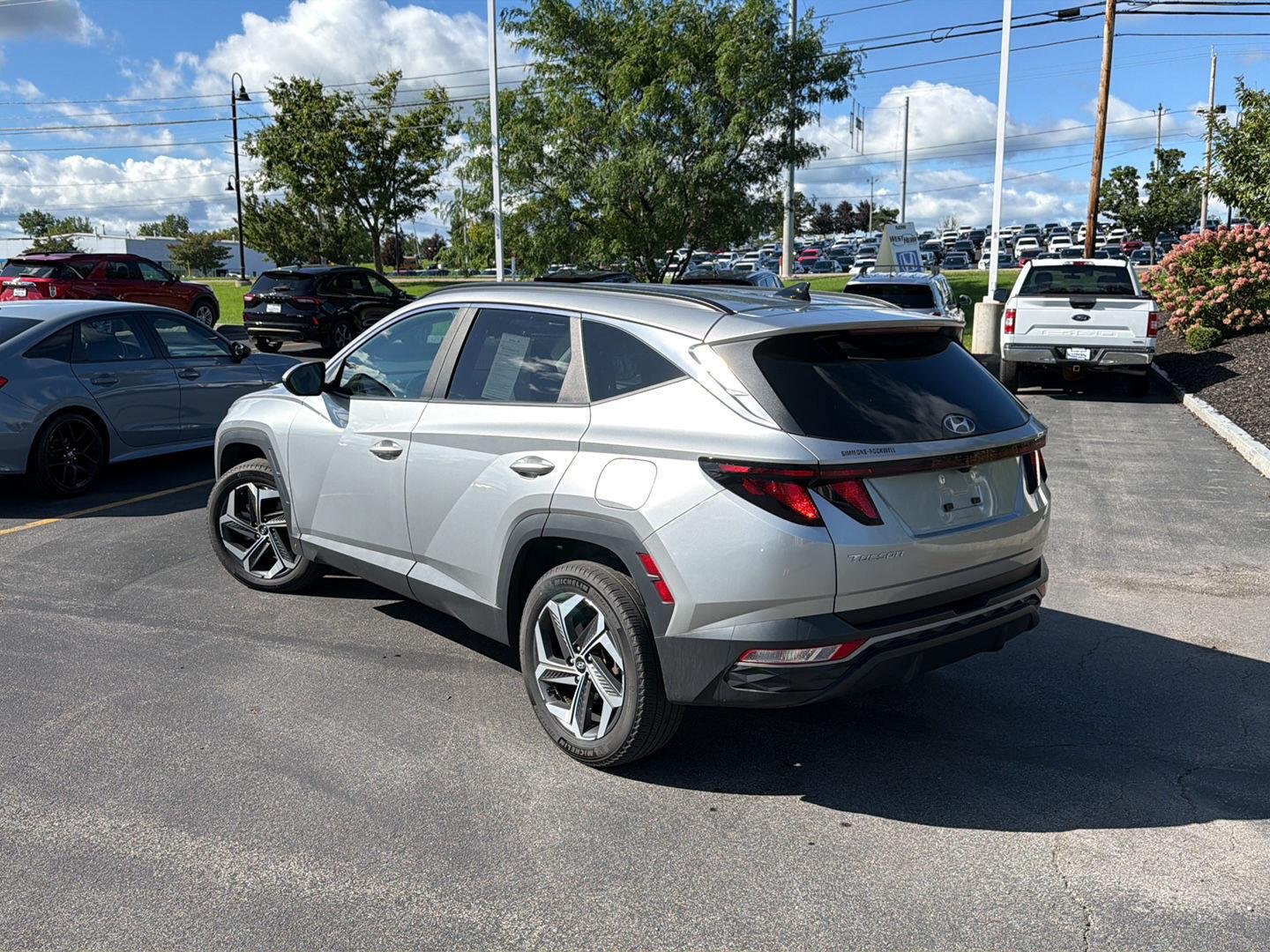 Used 2024 Shimmering Silver Hyundai SEL image 5