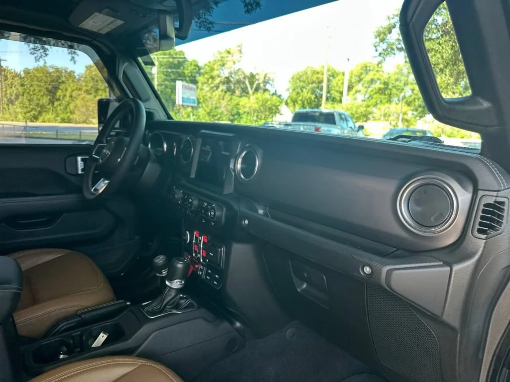 Used 2023 Black Jeep Rubicon image 27