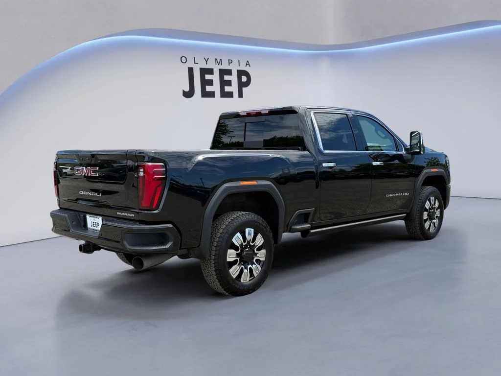 Used 2025 Black GMC Denali image 6