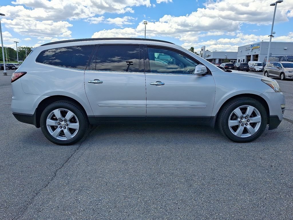 Used 2017 Silver Chevrolet LT image 7