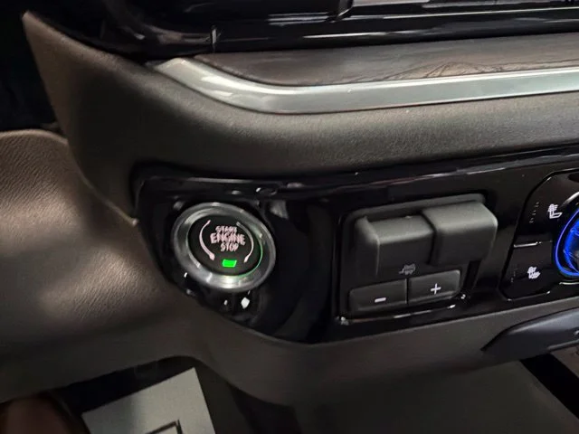 New 2026 Titanium Rush Metallic GMC SLT image 39