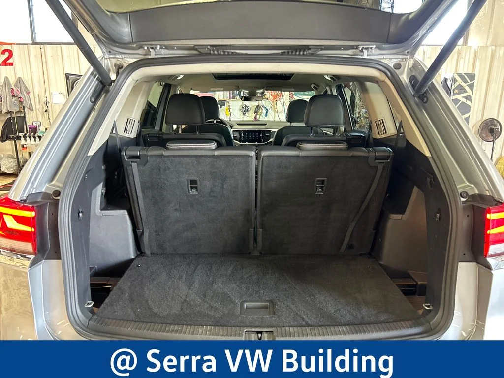 Used 2022  Volkswagen 3.6L V6 SEL R-Line image 30