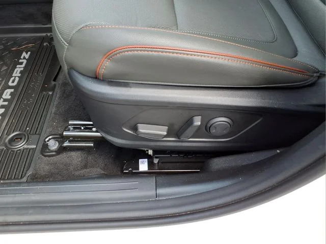 Used 2024 White Hyundai Limited image 21