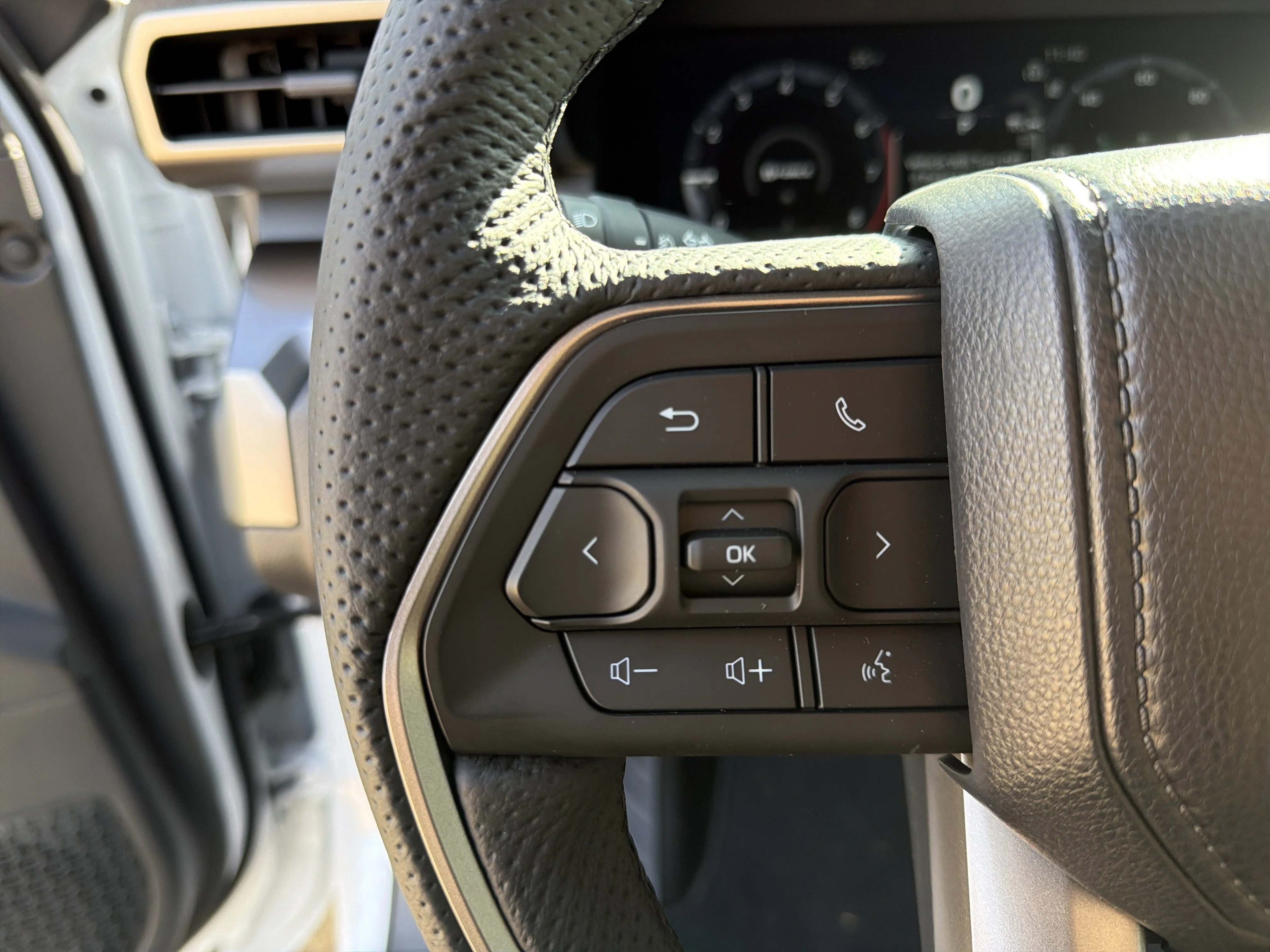 2025 Toyota Tacoma TRD Off Road - Photo 14