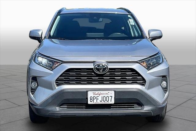 Certified Used 2020 SILVER SKY METALLIC Toyota  image 3