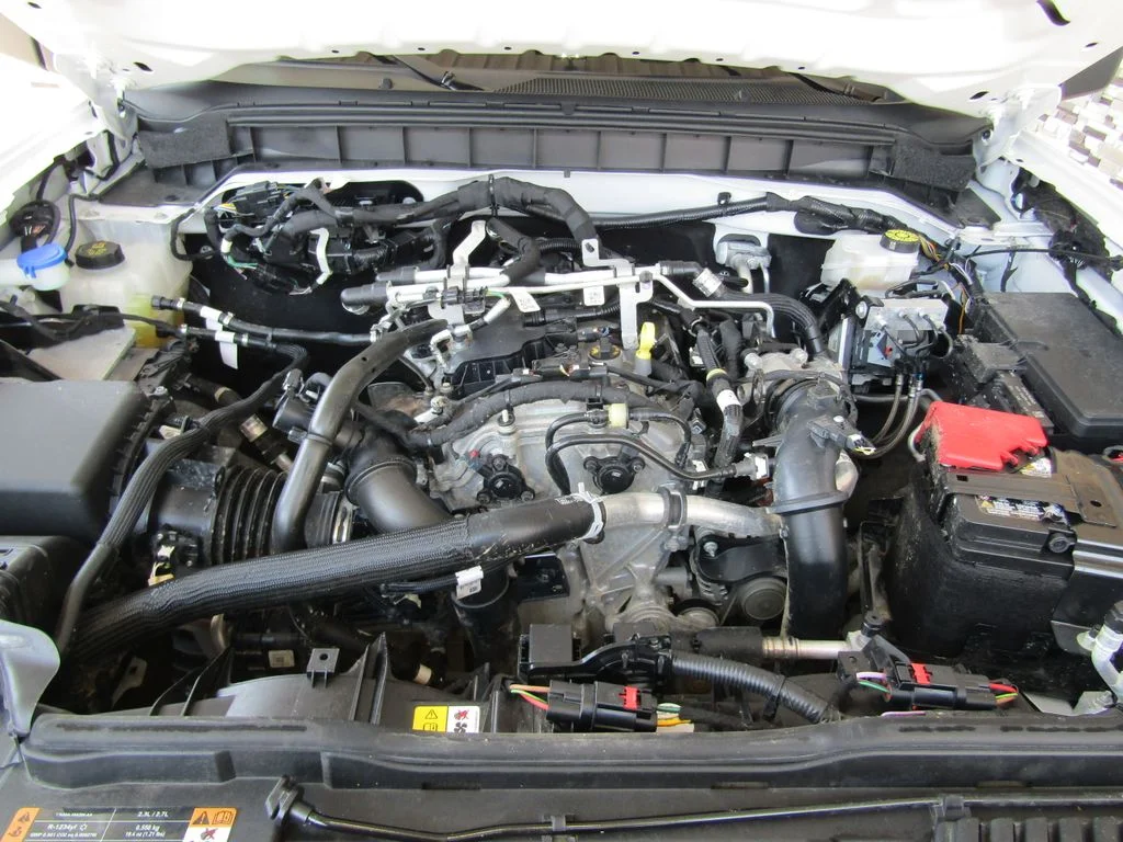 Used 2025 White Ford Big Bend image 28