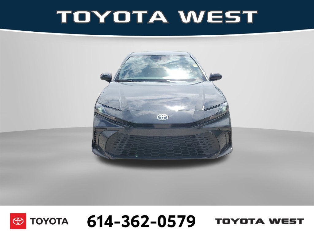 Used 2026  Toyota SE image 2