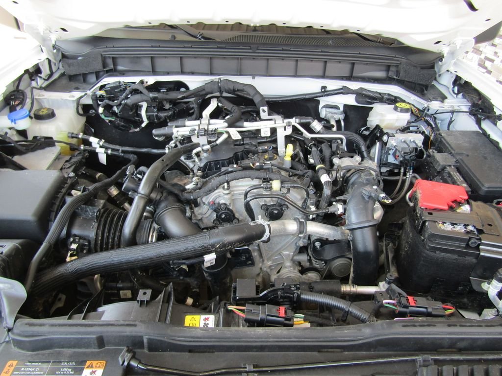 Used 2025 White Ford Big Bend image 28
