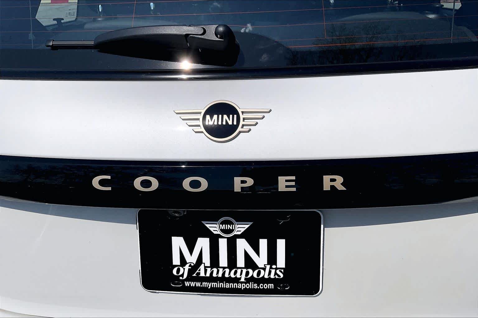 Used 2026 Nanuq White Metallic MINI Cooper image 15