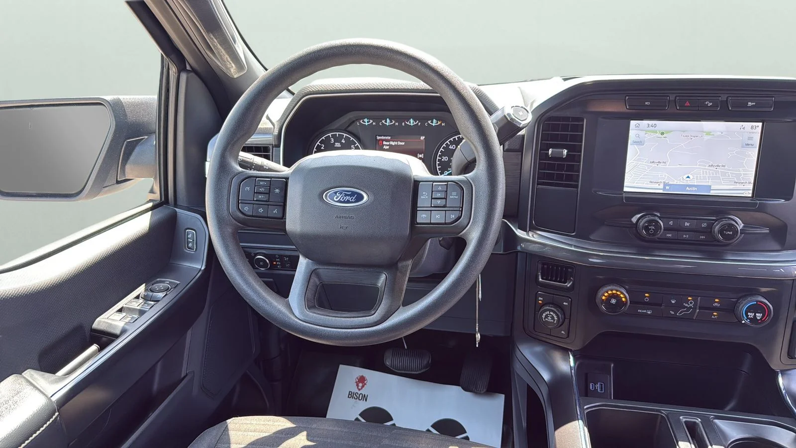 Used 2022 White Ford XL image 13