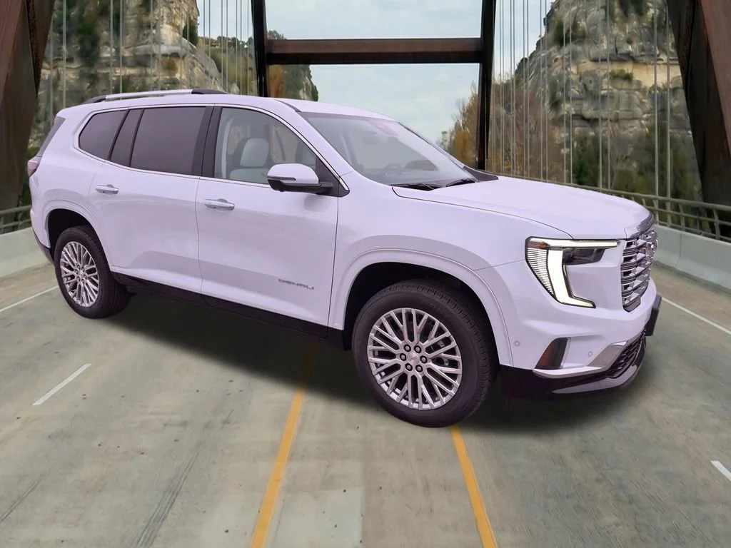 2026 GMC Acadia Denali FWD's photo