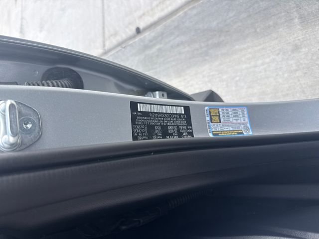 Used 2025 Silver Hyundai SEL Convenience image 22