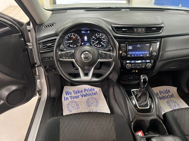 Used 2018 Silver Nissan SV image 26