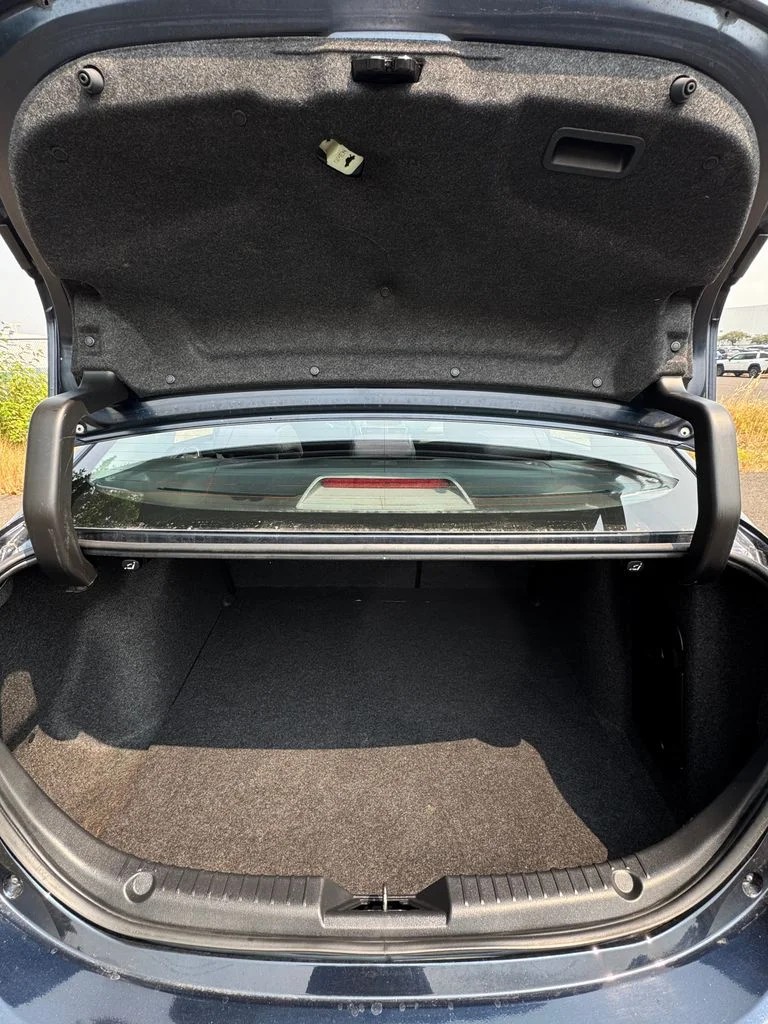 Used 2016 Deep Crystal Blue Mica Mazda i Touring image 9