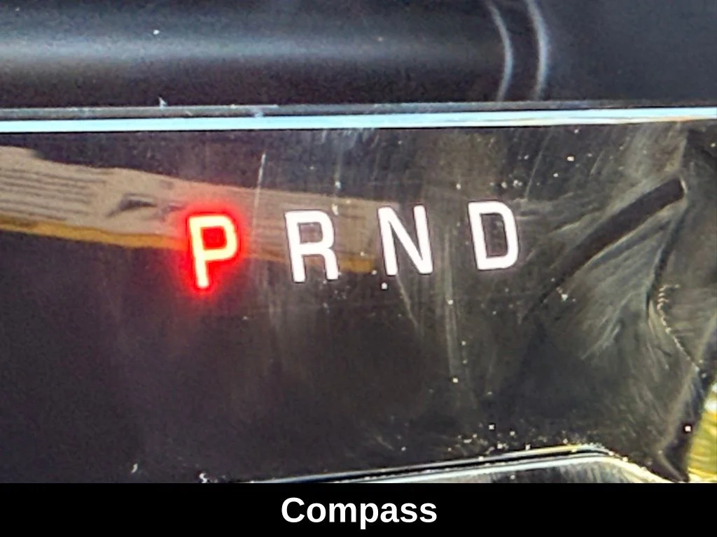 New 2026 Diamond Black Crystal Pearlcoat Jeep Laredo image 17