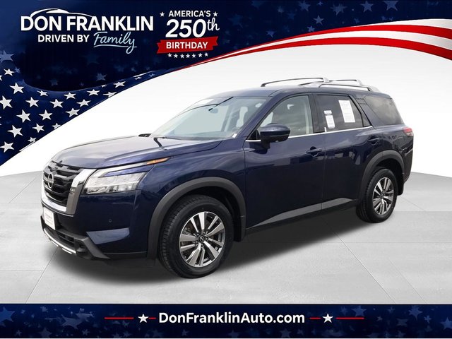 2023 Nissan Pathfinder SL