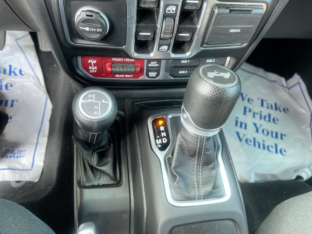 Used 2025 Black Jeep Rubicon image 19
