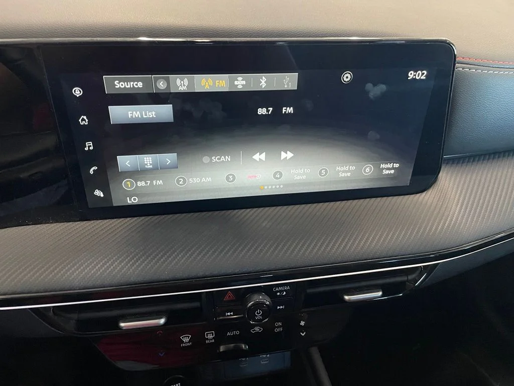 Certified Used 2025 Red Nissan SR image 15