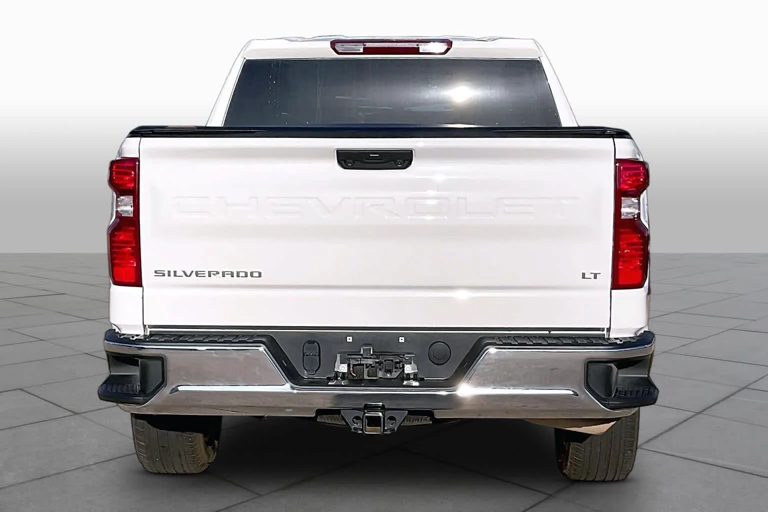 Used 2025 Summit White Chevrolet LT (2FL) image 4