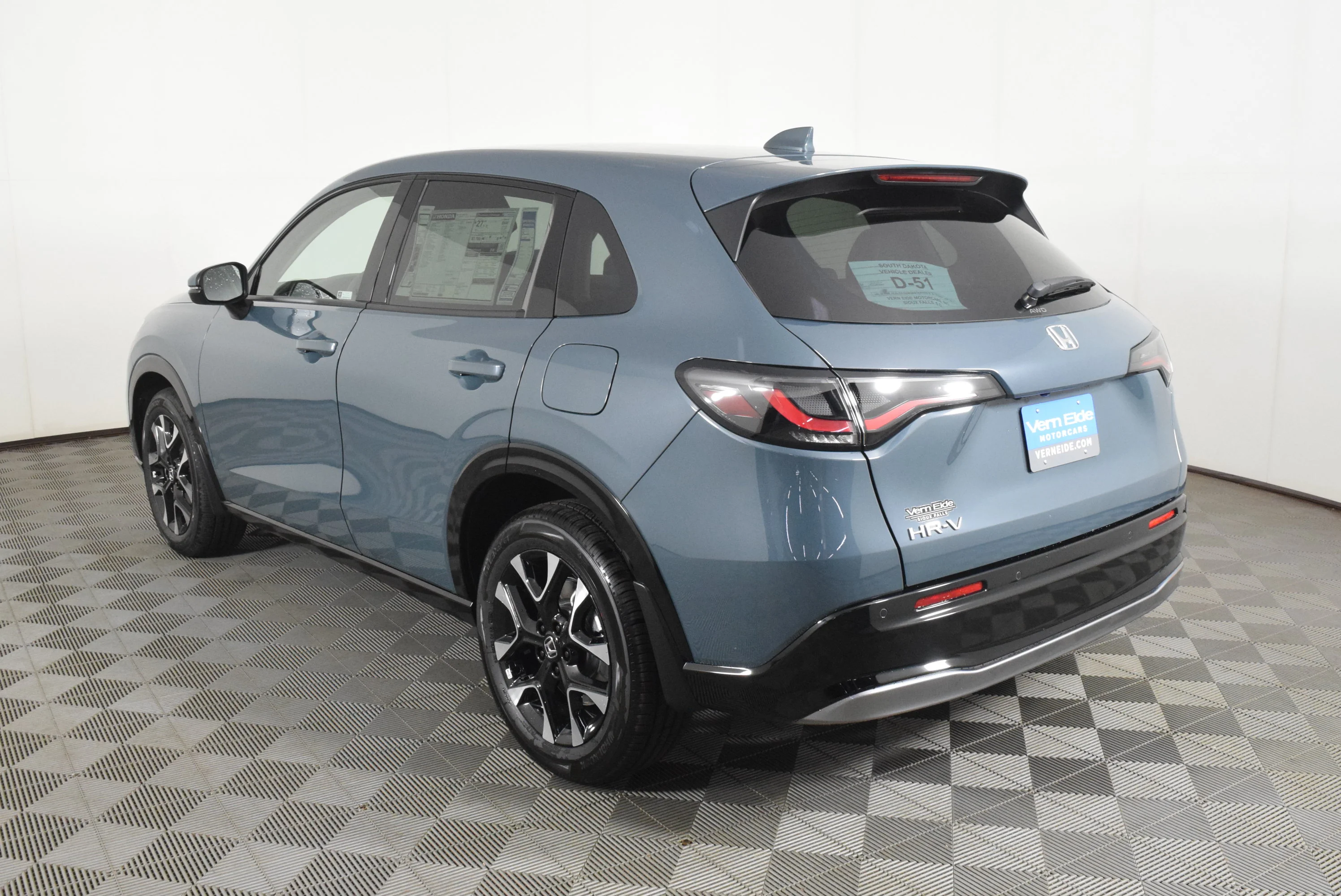 New 2027 Nordic Forest Pearl Honda EX-L image 8