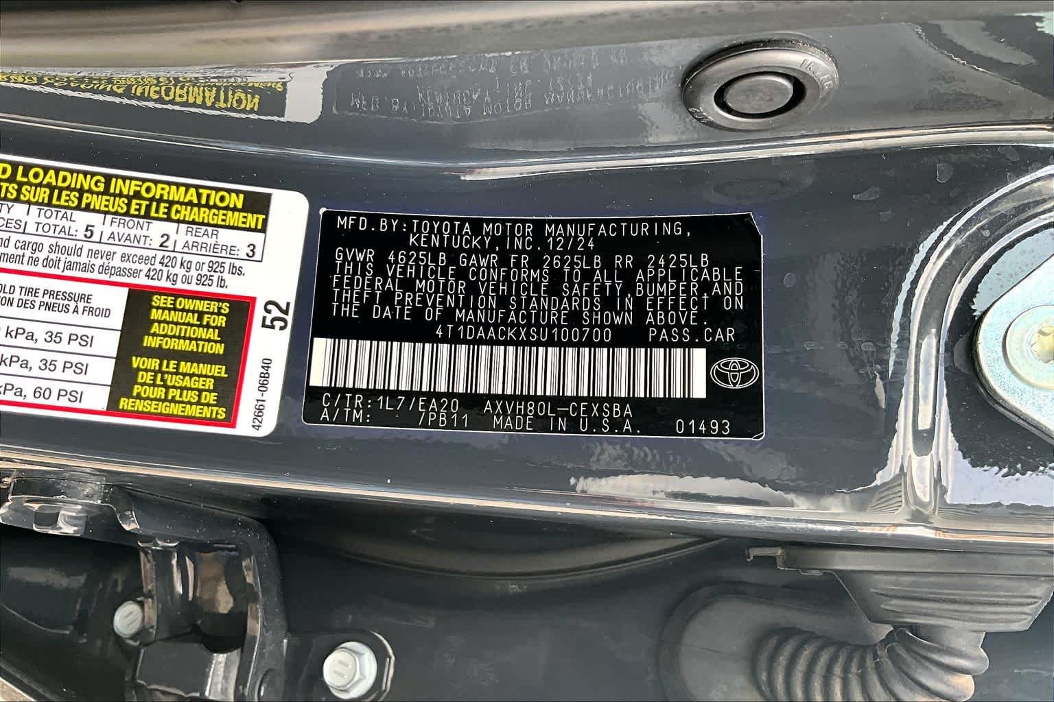 Used 2025 Underground Toyota SE image 33
