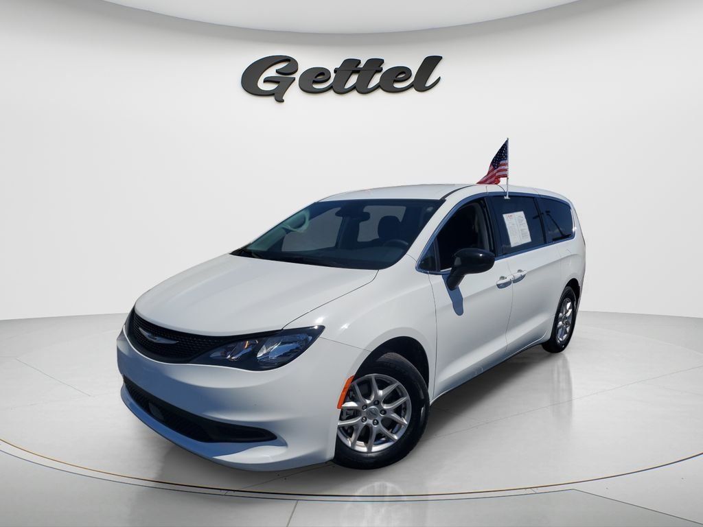 2024 Chrysler Voyager