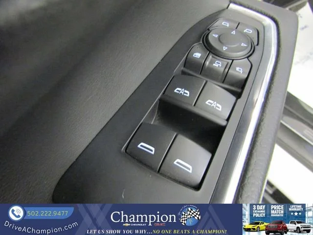 Used 2024 White Frost Tricoat GMC Denali image 35
