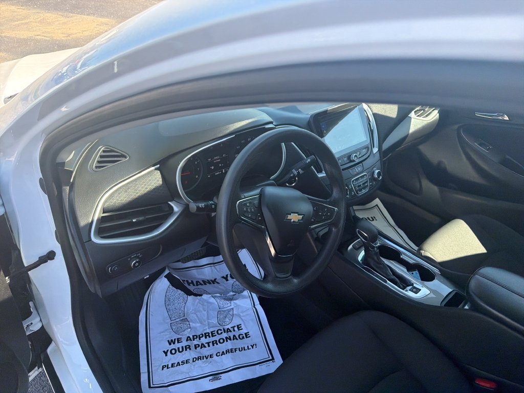 Used 2024 White Chevrolet LT image 16