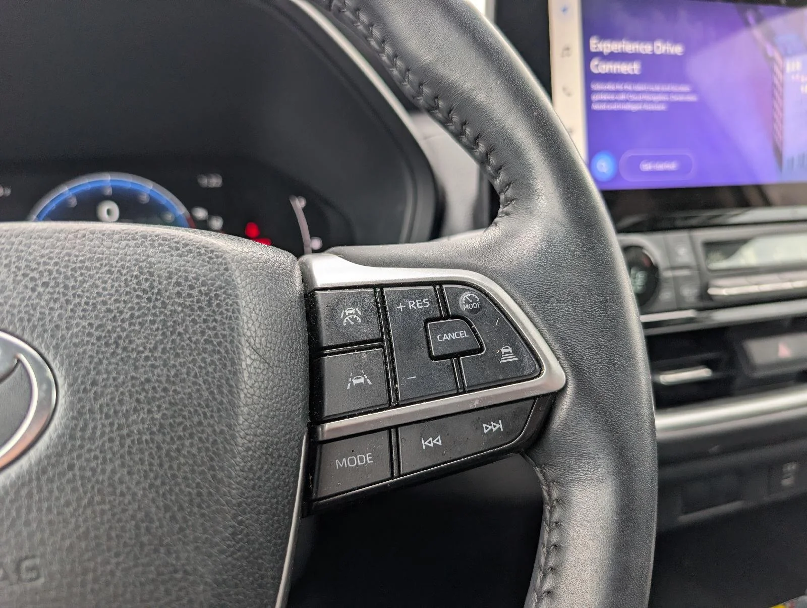 Used 2024  Toyota XLE image 14
