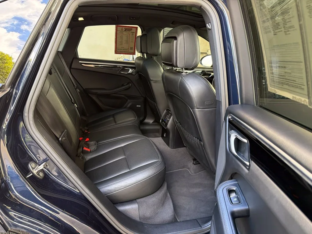 Used 2019 Black Porsche Base image 28