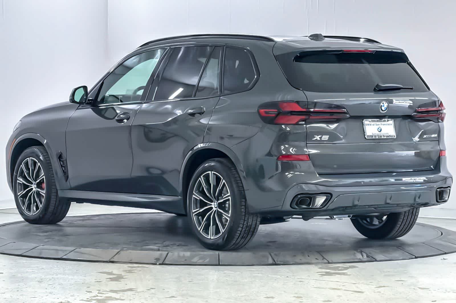 New 2026 Dravit Grey Metallic BMW xDrive40i image 6