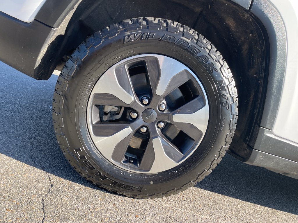 Certified Used 2024 White Jeep 4xe image 12