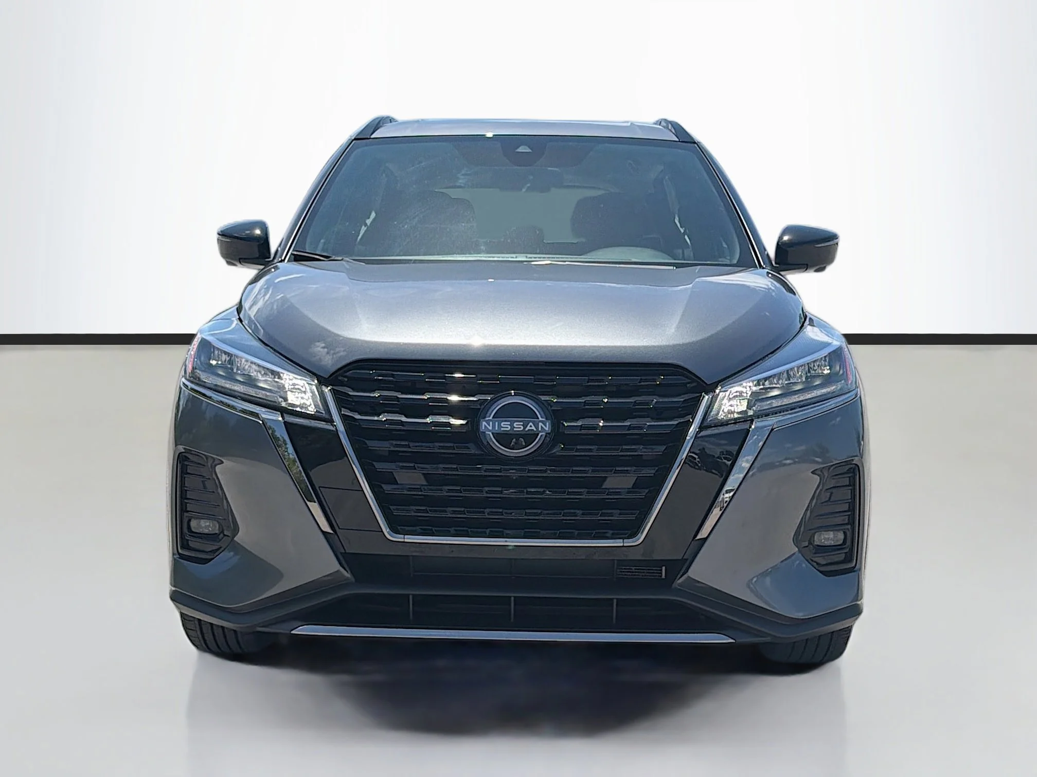 Used 2024 Gun Metallic Nissan SR image 8