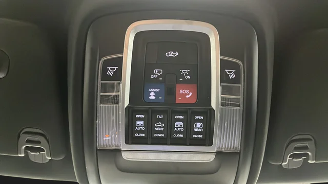 Used 2025 Blue Pearl Ram Laramie image 33