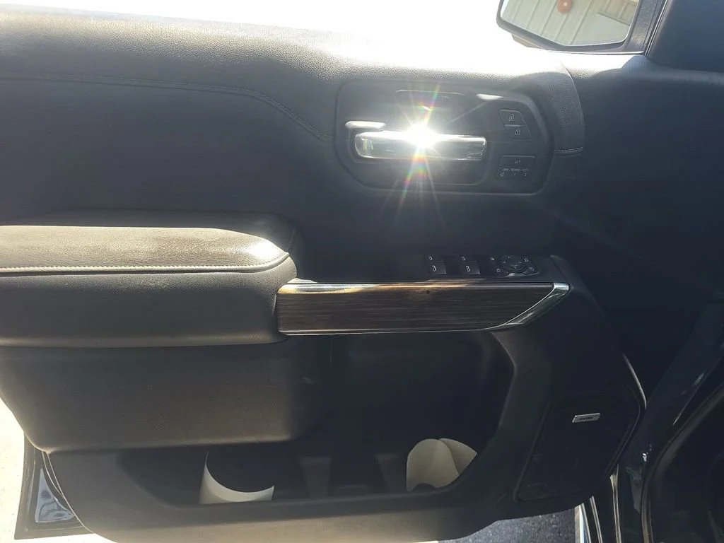 Used 2020 Blue Chevrolet High Country image 14