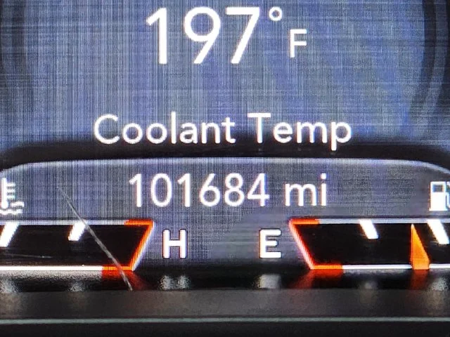 Used 2020 Silver Jeep Trailhawk image 16