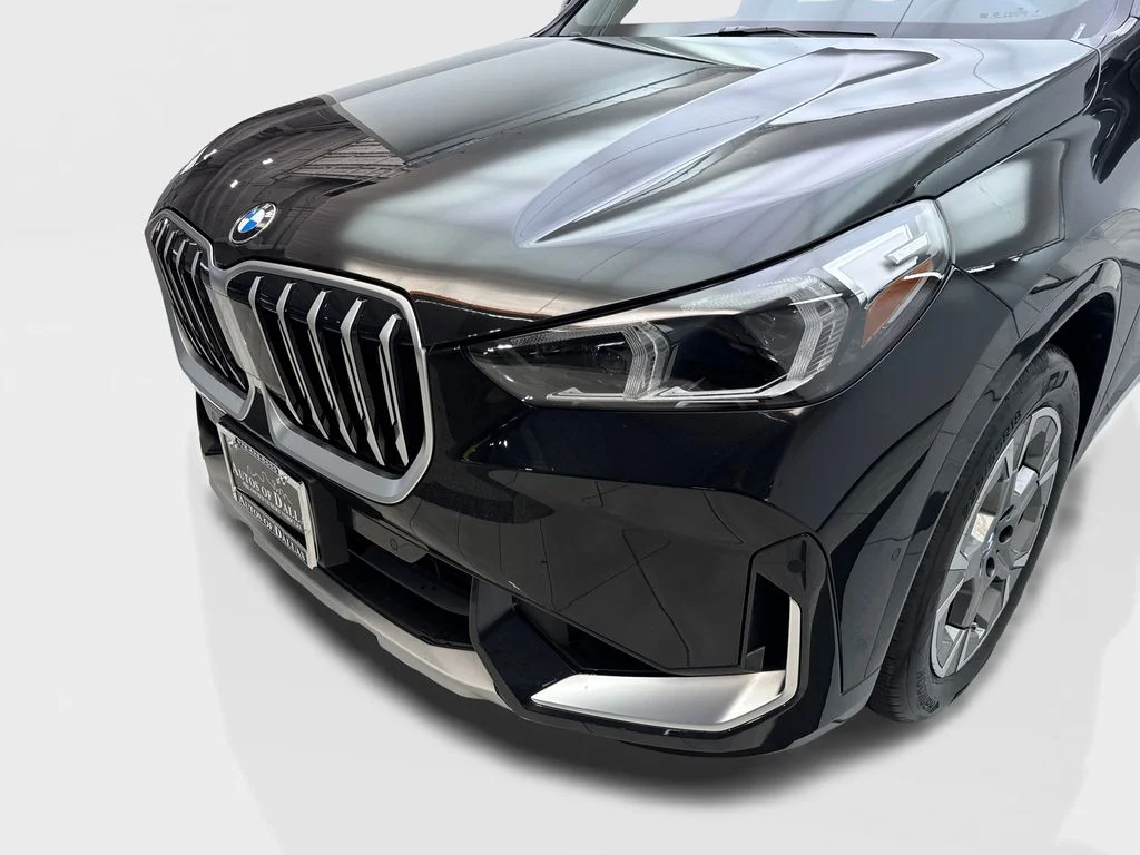 Used 2026 Black BMW xDrive28i image 16