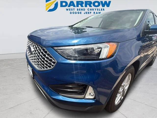 Used 2024 Blue Ford SEL image 31