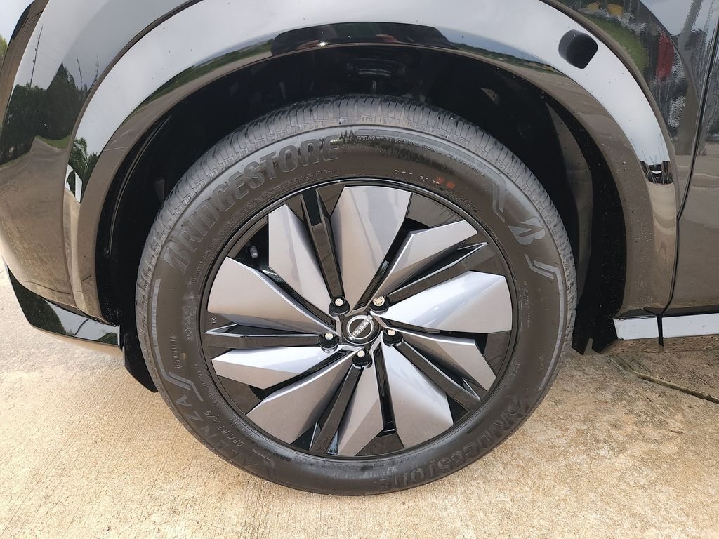 Certified Used 2023 Black Nissan ENGAGE image 31