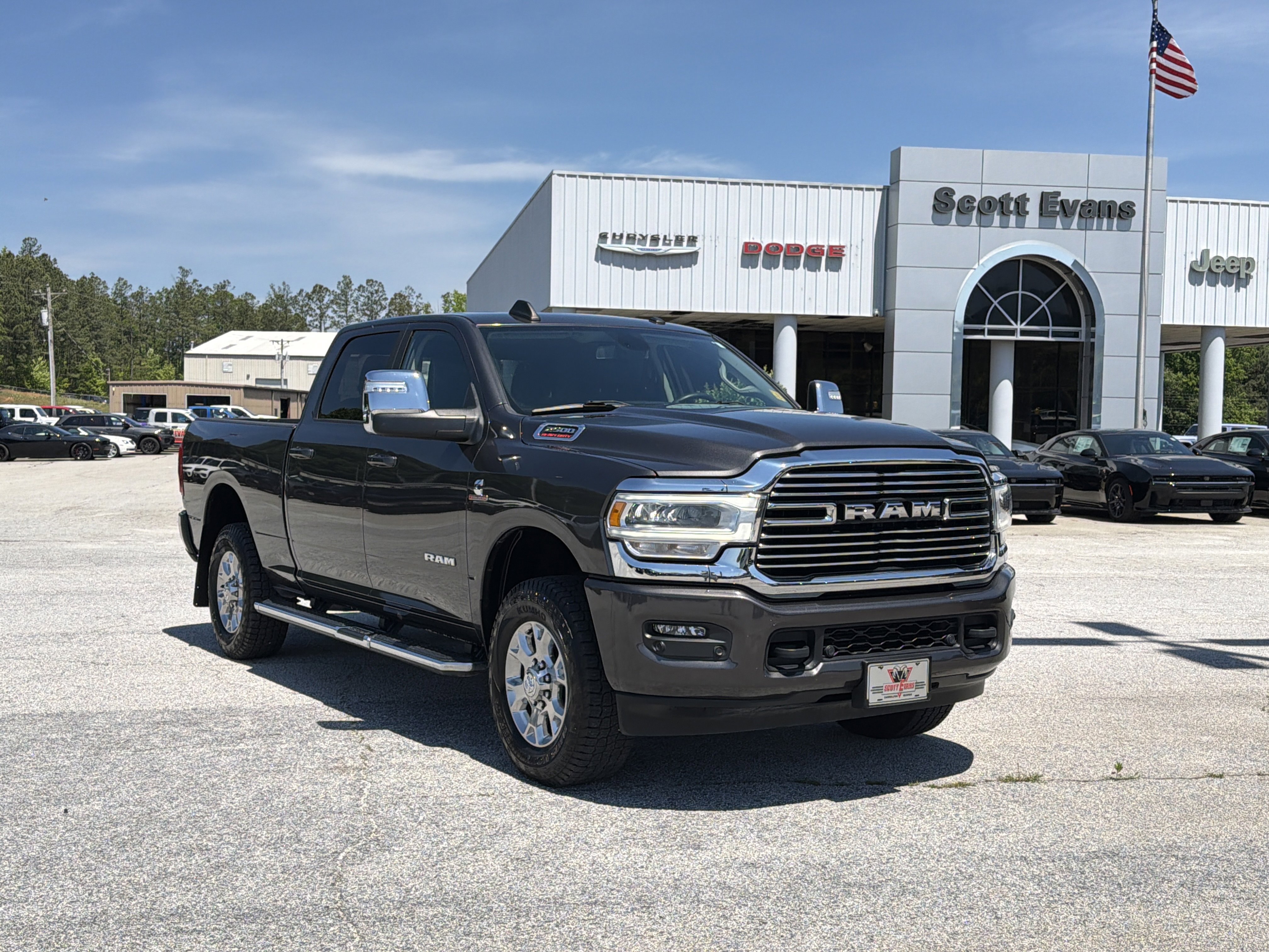 Used 2024 Granite Crystal Metallic Clearcoat Ram Laramie image 2
