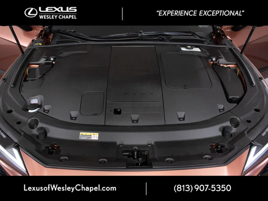 2026 Lexus ES BEV 350e Luxury - Photo 10